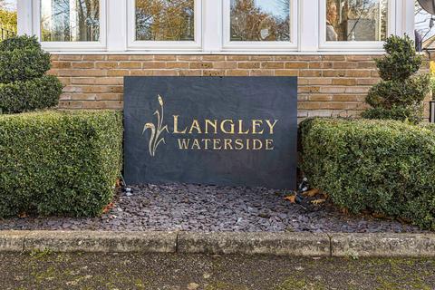 Flat 4, 2 Creswell Drive, Beckenham, BR3 3GL