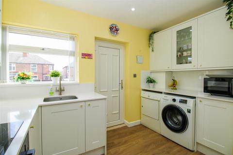 2 bedroom semi-detached bungalow for sale, Mardale Road, Dewsbury WF12
