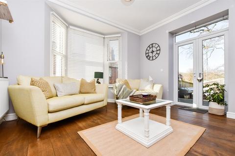 1 bedroom ground floor maisonette for sale, Framfield Road, Uckfield TN22