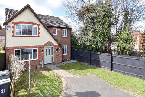 4 bedroom detached house for sale, Chatfield Way, Bradbourne Fields, East Malling, Kent