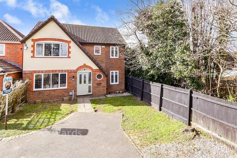 4 bedroom detached house for sale, Chatfield Way, Bradbourne Fields, East Malling, Kent