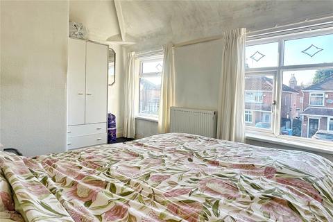 7 Fife Avenue, Chadderton, Oldham, OL9 8AG