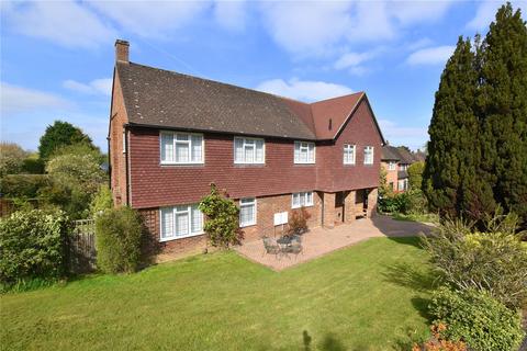 10 Silverdale Avenue, Oxshott, Leatherhead, KT22 0LB