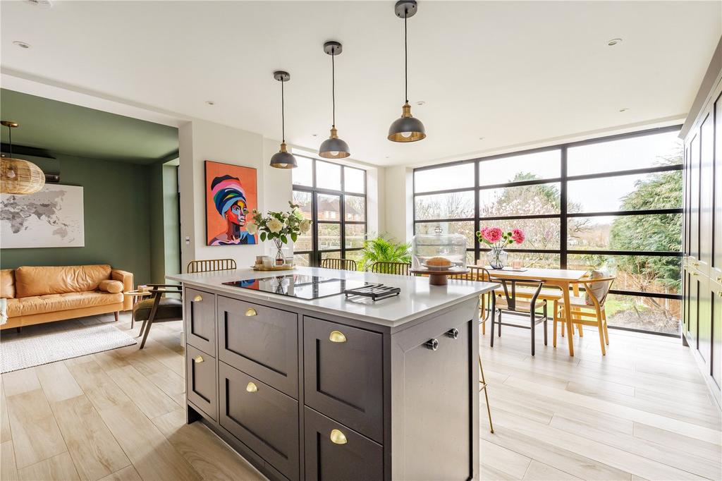 Kitchen/Dining