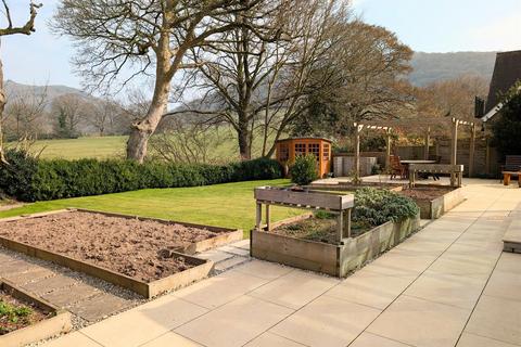 3 bedroom detached bungalow for sale, 9 Oaks Road, Church Stretton, SY6 7AX