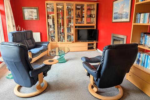 3 bedroom detached bungalow for sale, 9 Oaks Road, Church Stretton, SY6 7AX