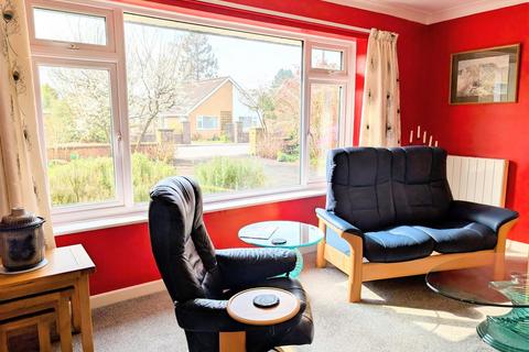 3 bedroom detached bungalow for sale, 9 Oaks Road, Church Stretton, SY6 7AX