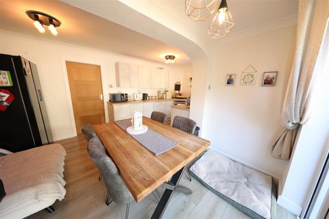 8 Maple Park, Hedon, Hull, HU12 8NR