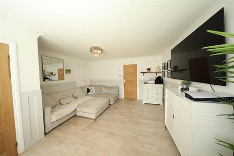 8 Maple Park, Hedon, Hull, HU12 8NR