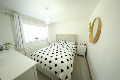 8 Maple Park, Hedon, Hull, HU12 8NR