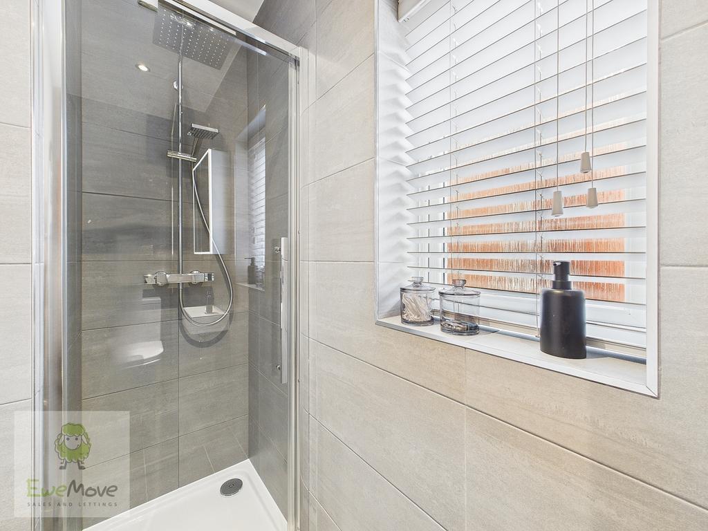 Ensuite Shower Room