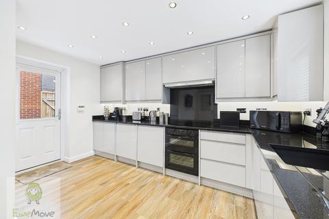 9 Carillon Close, Hoo, Rochester, ME3 9JQ