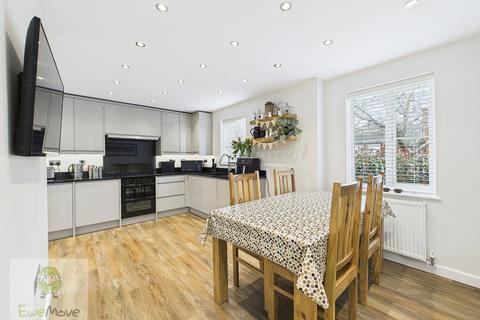 9 Carillon Close, Hoo, Rochester, ME3 9JQ