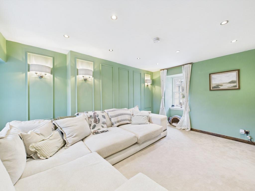 Lounge or 3rd bedroom
