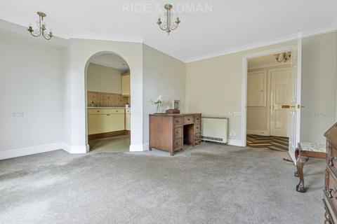 1 bedroom retirement property for sale, Kingfisher Court, Isleworth TW7