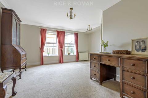 1 bedroom retirement property for sale, Kingfisher Court, Isleworth TW7