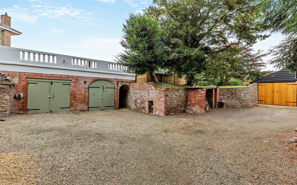 Coach House