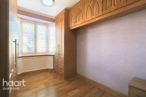 47 Warren Road, Dartford, DA1 1PS