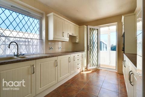 47 Warren Road, Dartford, DA1 1PS