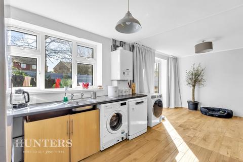 3 bedroom semi-detached house for sale, Pine Tree Road, Oldham