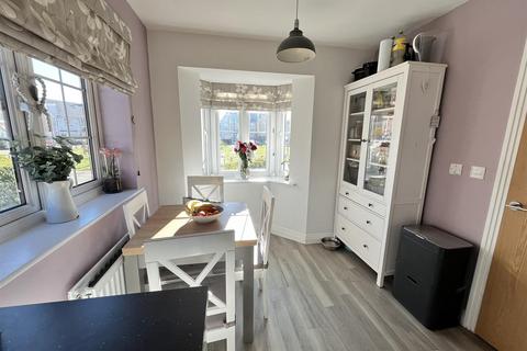 40 Cartmel Road, Daventry, NN11 2PP