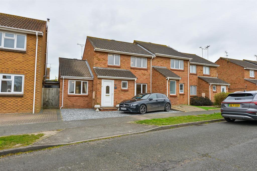 Crundale Way17.jpg
