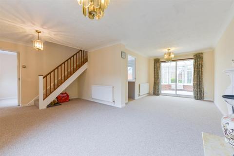 4 bedroom end of terrace house for sale, Crundale Way, Cliftonville, Margate