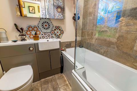 2 bedroom semi-detached bungalow for sale, Kilverton Close, Nottingham, NG8
