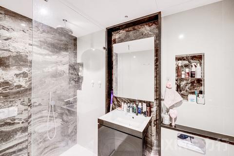 undefined, Westmark Tower, Paddington, W2 1EF