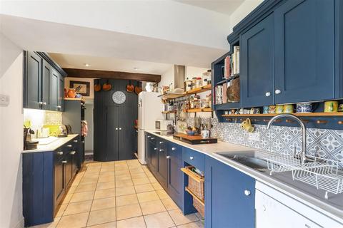 Bell Lane House Bell Lane, Minchinhampton, Stroud, GL6 9BP