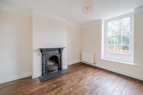 112 Cainscross Road, Stroud, GL5 4HN