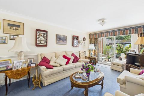 2 bedroom flat for sale, Cedarwood House, 24 Culloden Road, Enfield