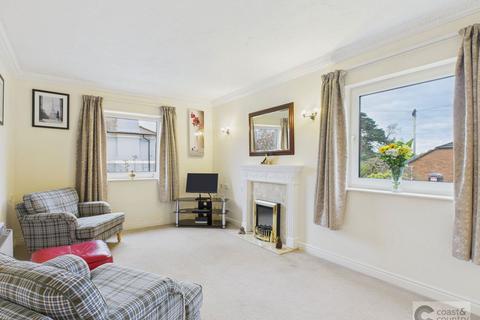 1 bedroom ground floor flat for sale, Church Road, Newton Abbot