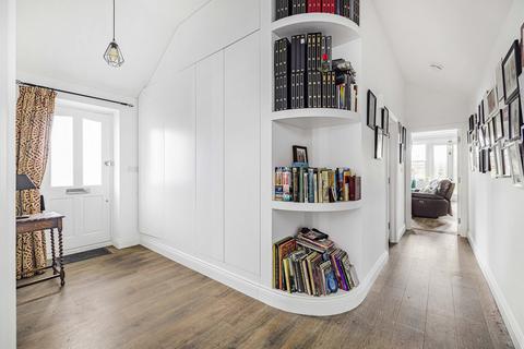 3 bedroom barn conversion for sale, 3, Keston, BR2