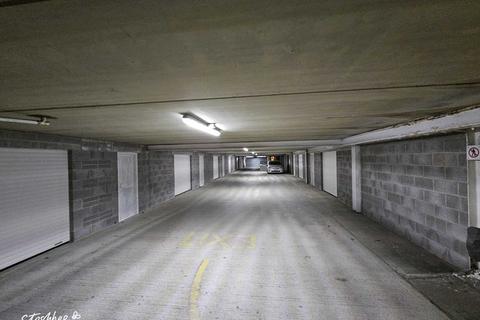 Garage to rent, High Street, Bangor LL57