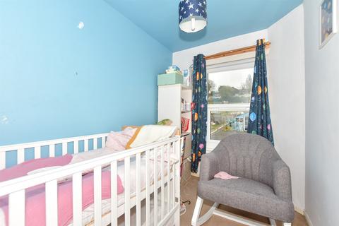 60 Glenfield Road, Dover, CT16 2AL