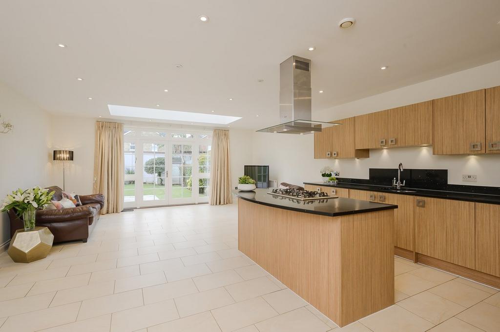 Kitchen/Breakfast/Family Room