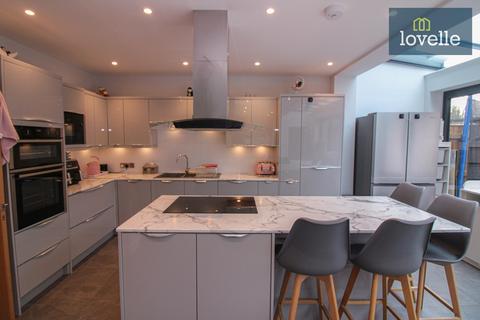 5 bedroom detached house for sale, The Riverbank, Louth LN11