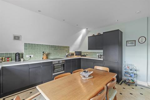 3 bedroom apartment for sale, 104, Skipton Road, Ilkley LS29