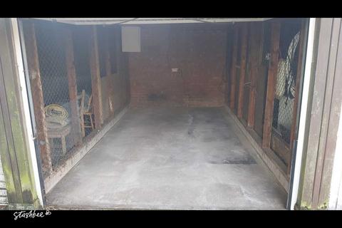 undefined, Blenheim Road, Maidenhead SL6
