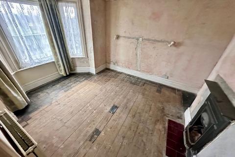2 bedroom semi-detached house for sale, 344A Winchester Road, Southampton, Hampshire, SO16 6TW