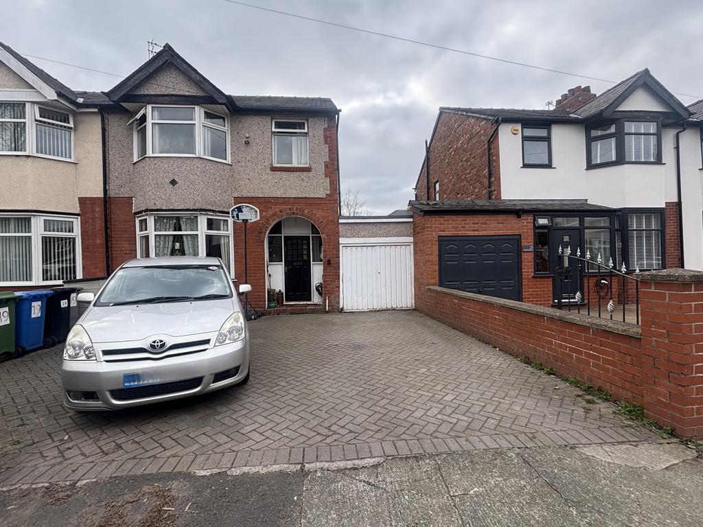 3 Bedroom Semi Detached for Sale