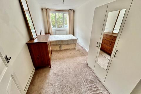 3 bedroom flat to rent, Paveley Street, London, NW8 8TR