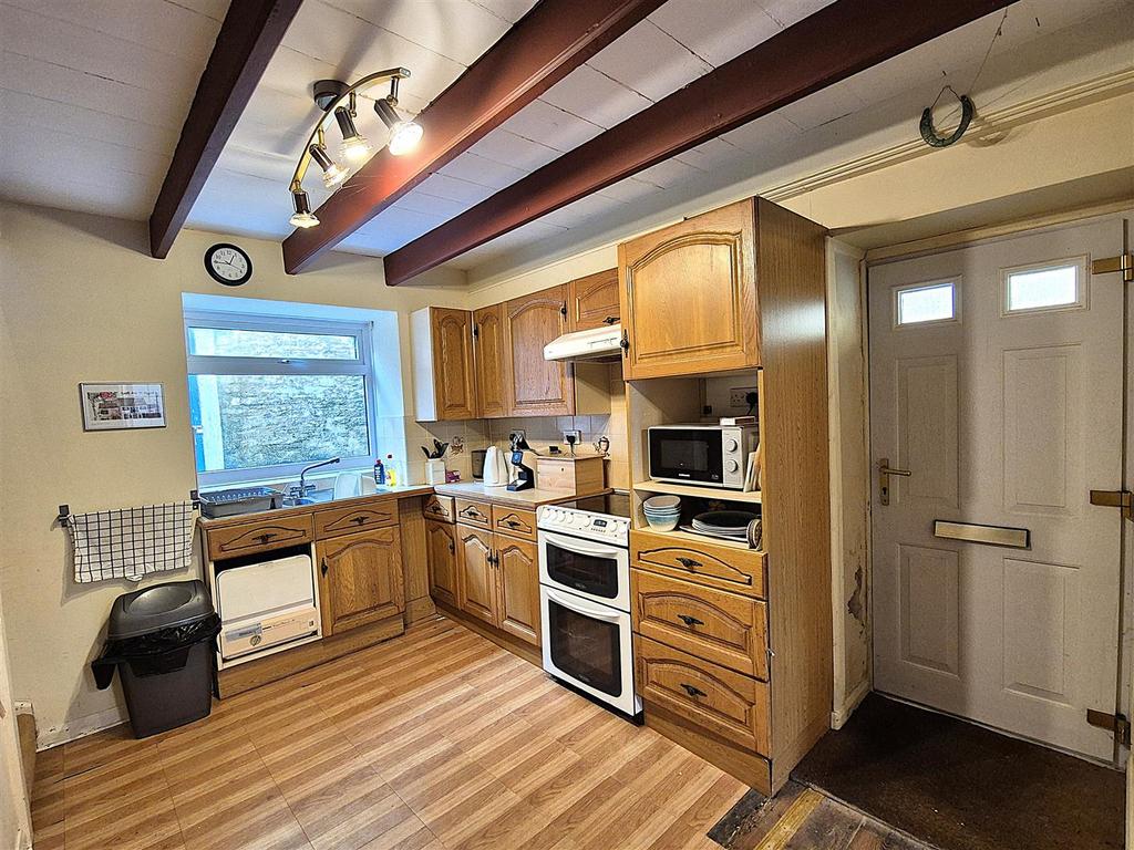 Kitchen 2