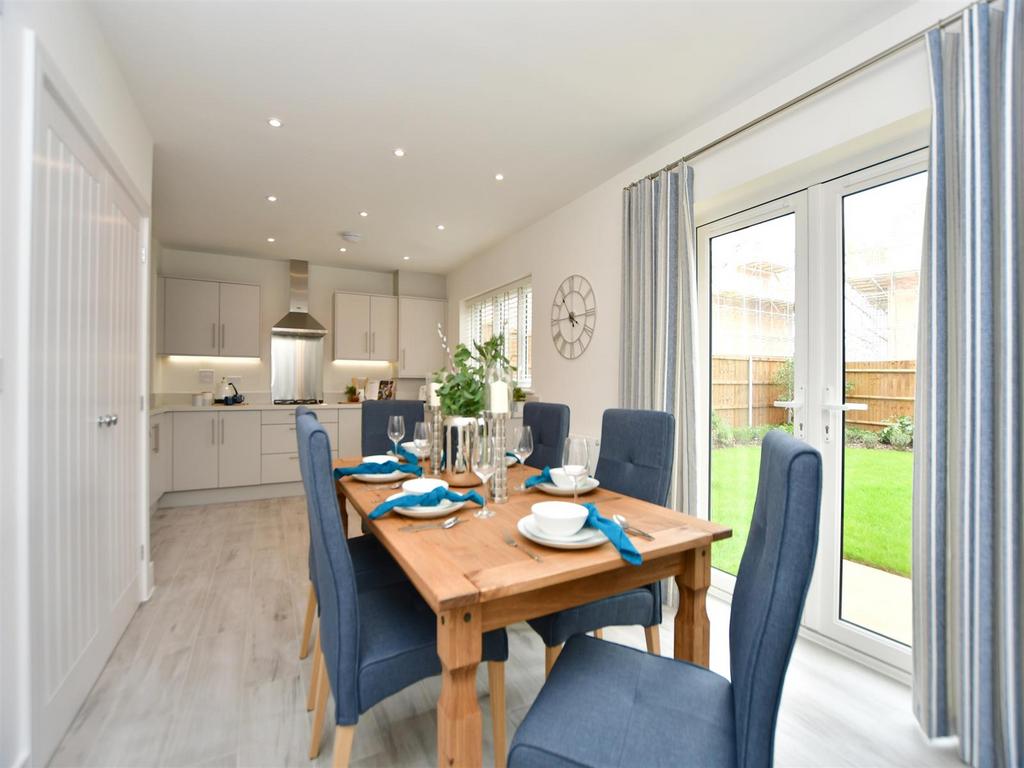 Kitchen/Diner Example
