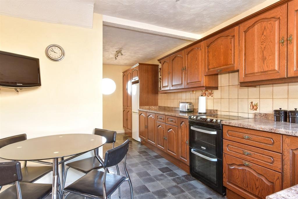 Kitchen/ Breakfast Room