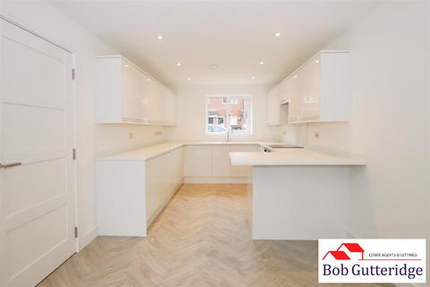 3 bedroom townhouse for sale, Heath Street, Newcastle, Staffs