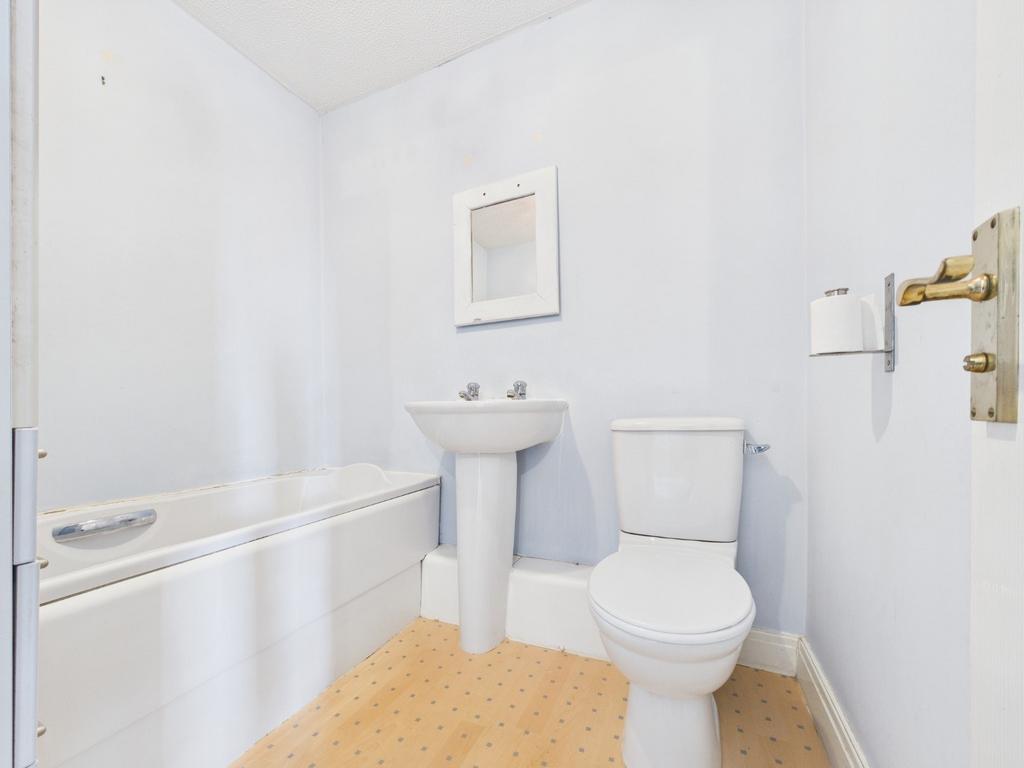 En-Suite Bathroom