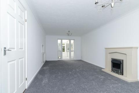 4 bedroom detached house for sale, Crundale Way, Cliftonville, CT9