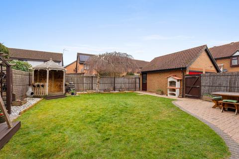 4 bedroom detached house for sale, Carlton Tye, Horley, Surrey, RH6